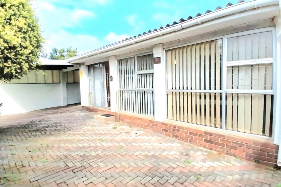 3 Bedroom Property for Sale in Aston Bay Eastern Cape